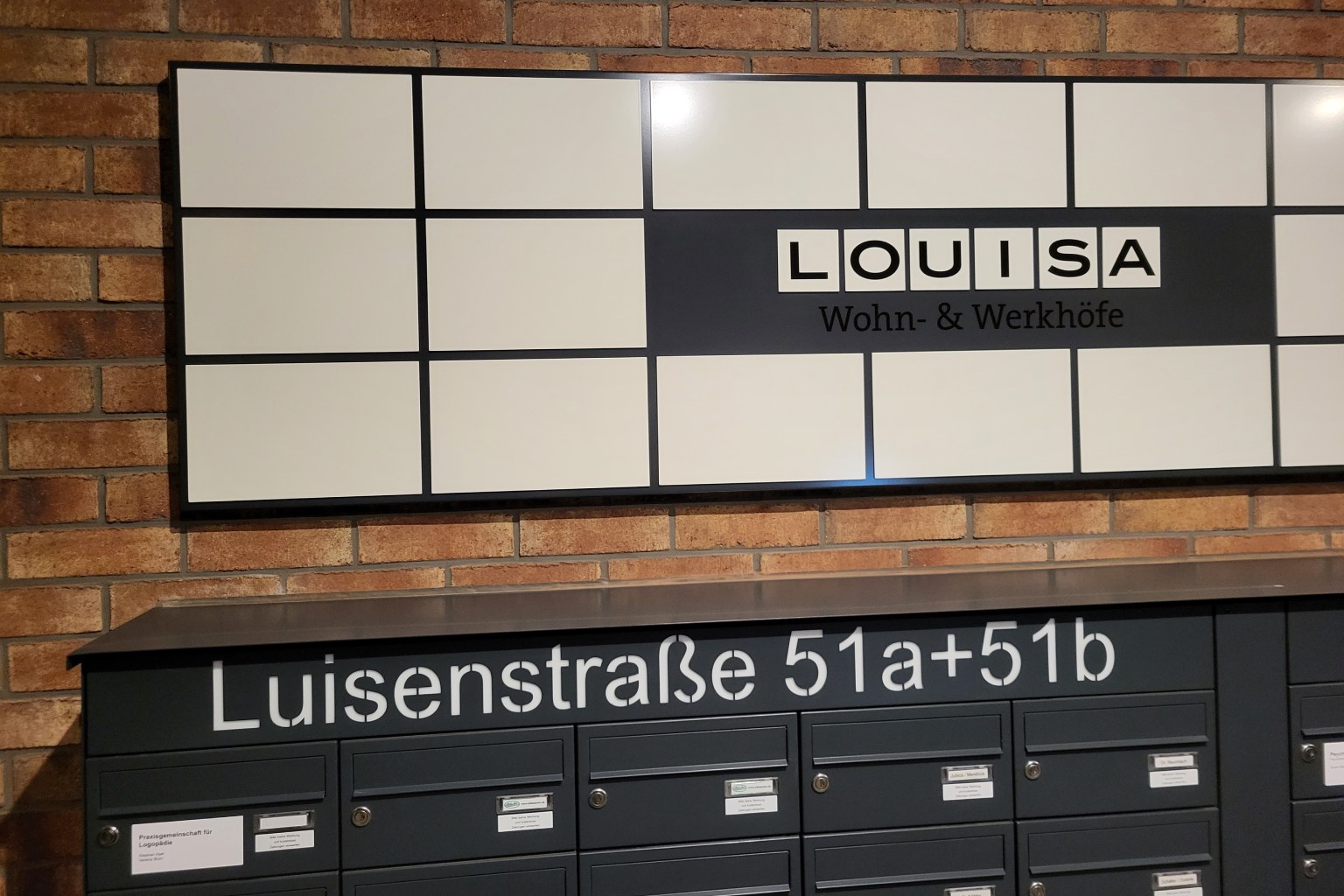 Luisenstraße 51a+51b – Briefkästen